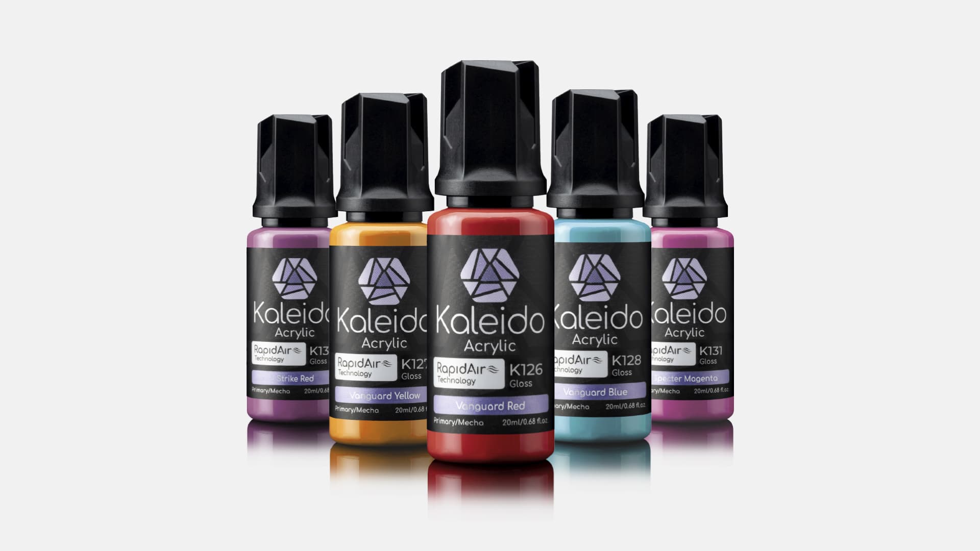 How do Metal Colors interact with primers and varnishes?